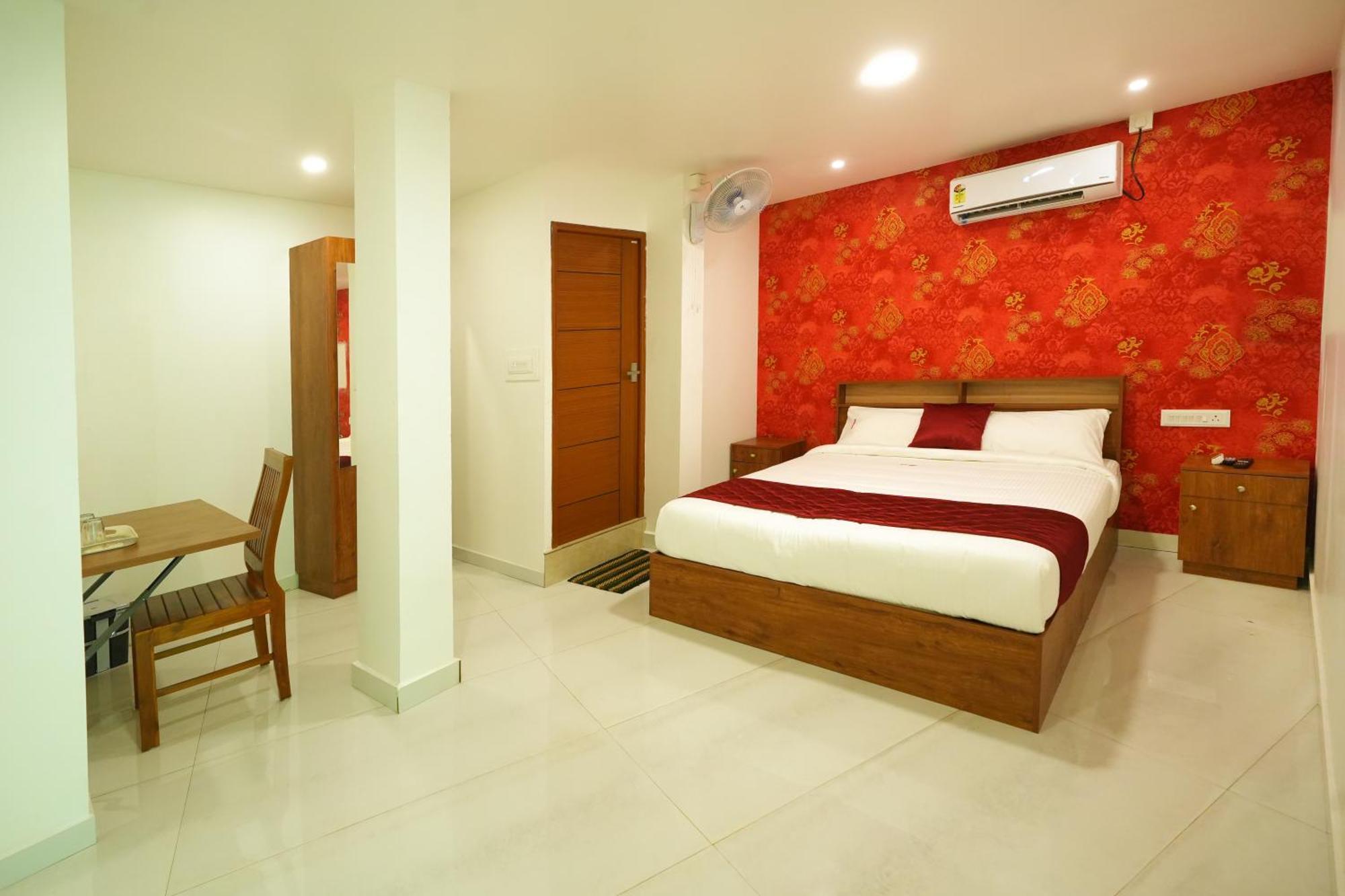 Amsher Suit Lulu Mall Road Hotel Kochi Exterior photo
