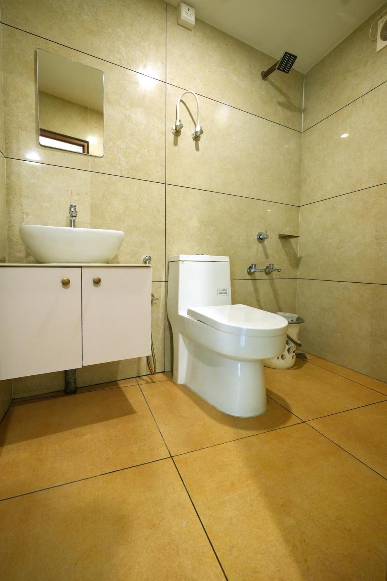 Amsher Suit Lulu Mall Road Hotel Kochi Exterior photo